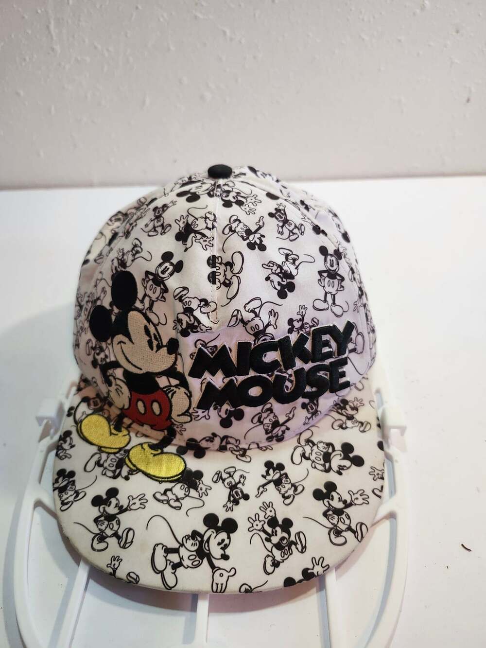 Disney Mickey Mouse Snapback Baseball Hat White All-Over Print